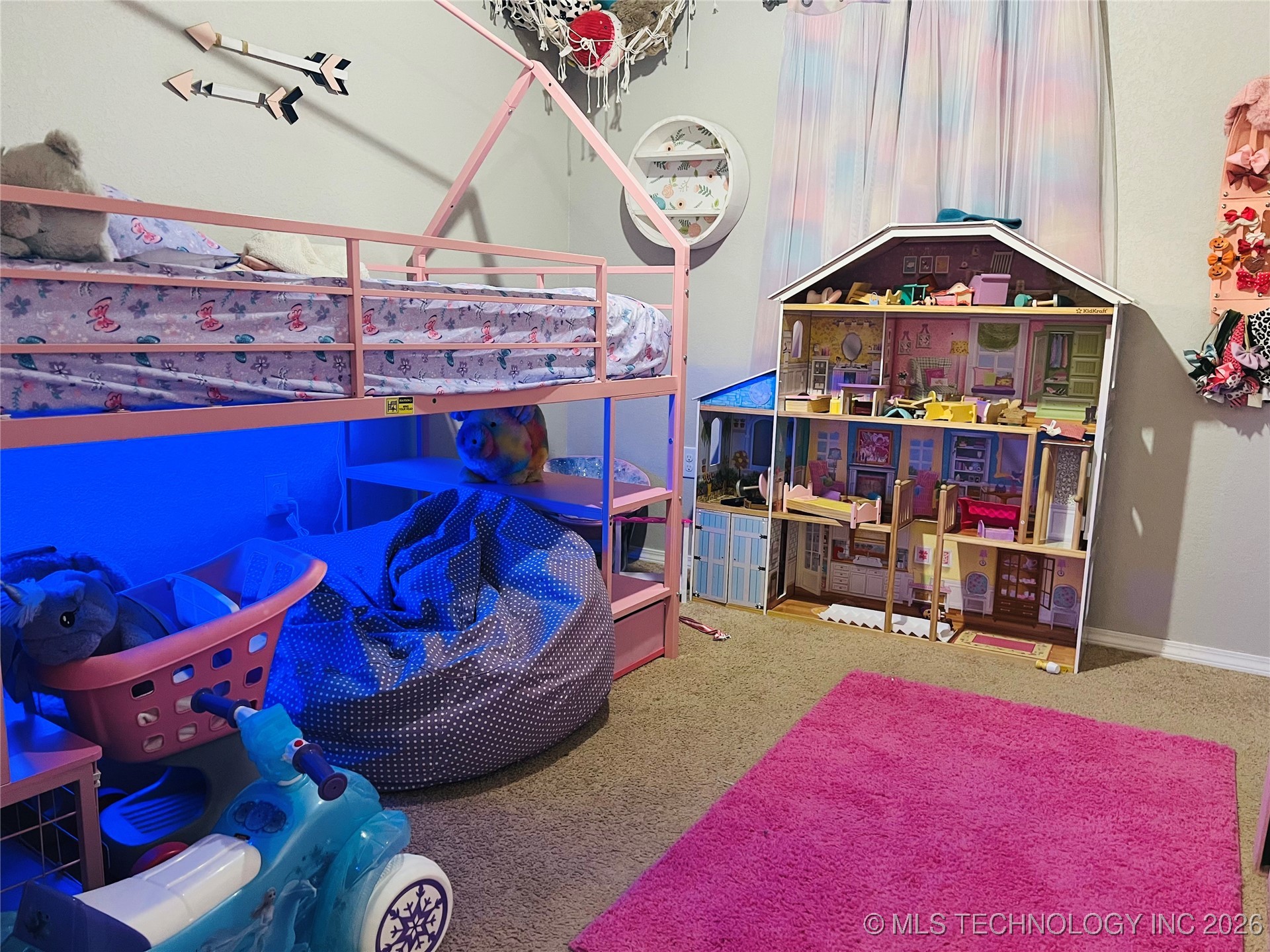 273 Main Property Photo 9