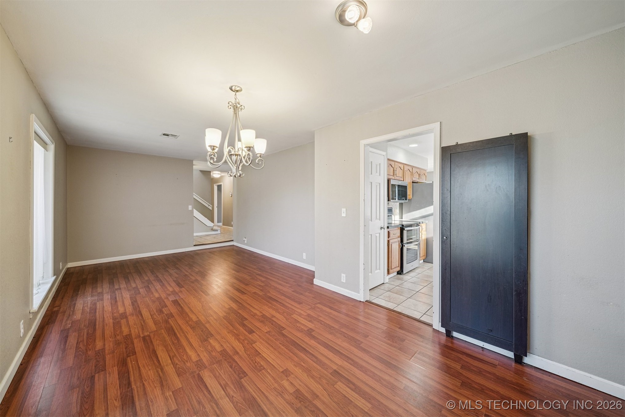 1065 Deer Creek Property Photo 8