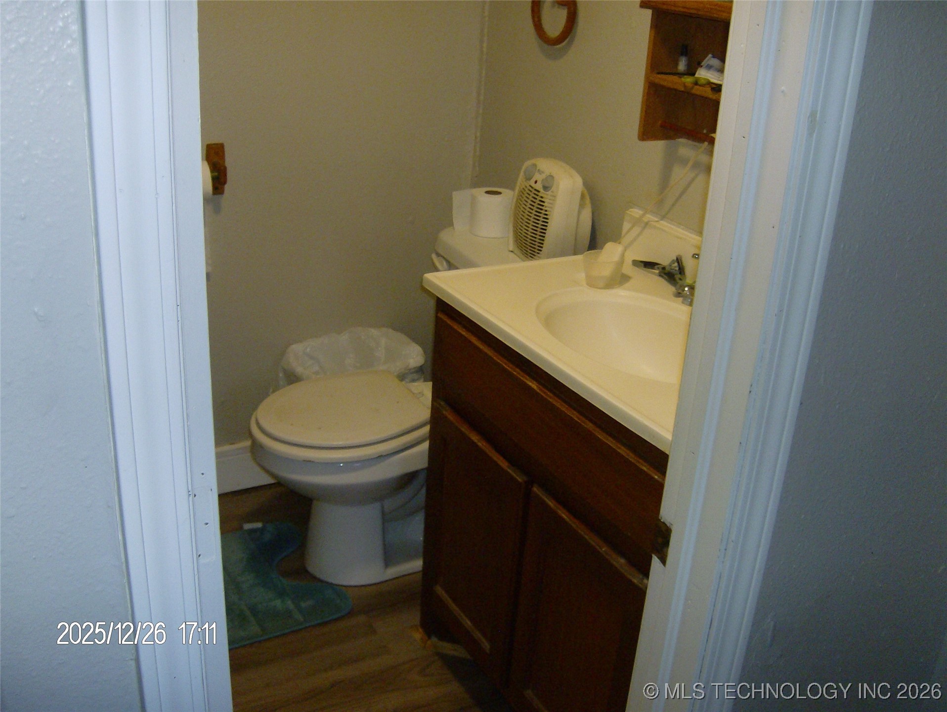 501 E Ward Property Photo 15