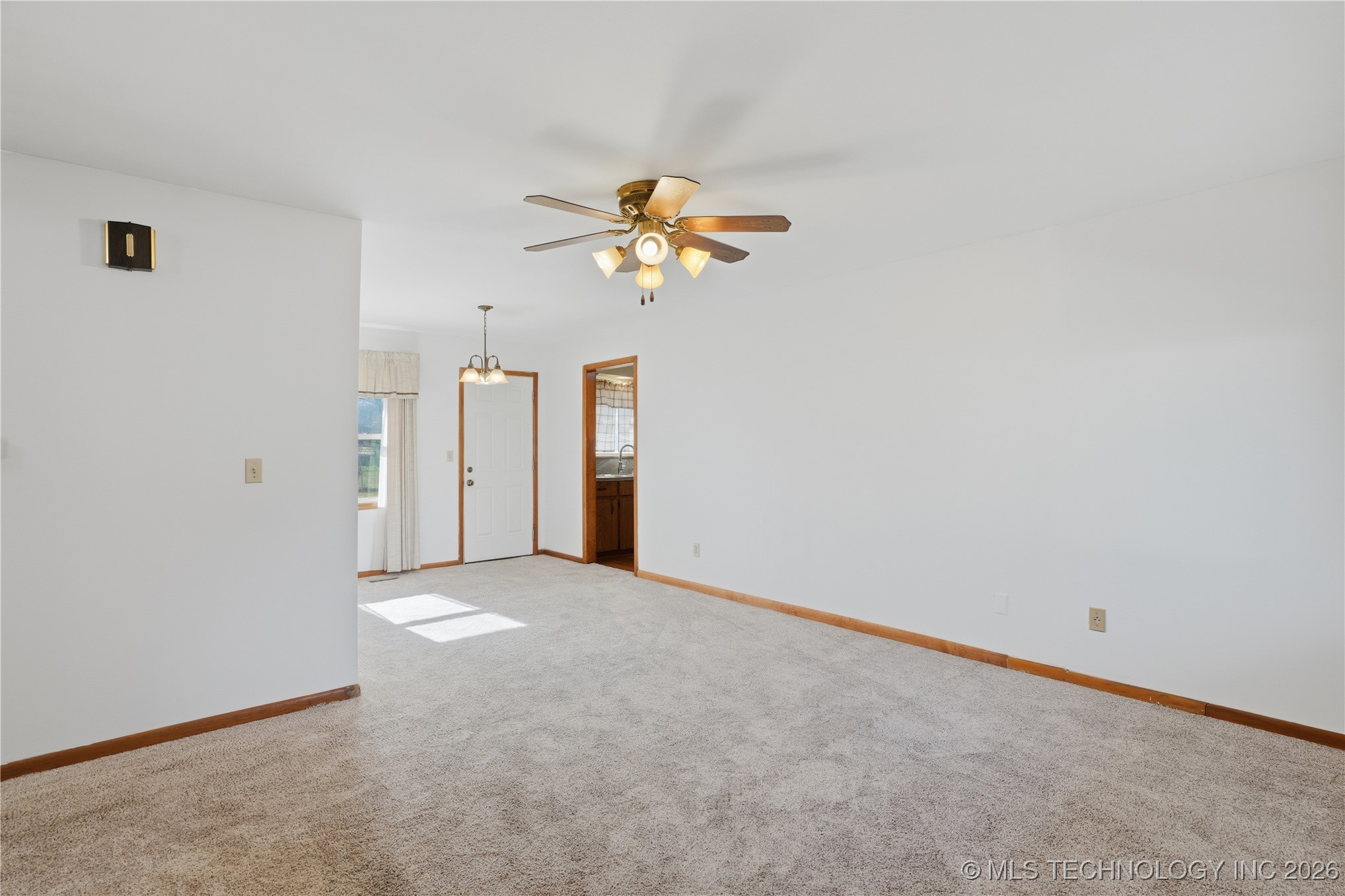 1102 Se 4th Street Property Photo 7