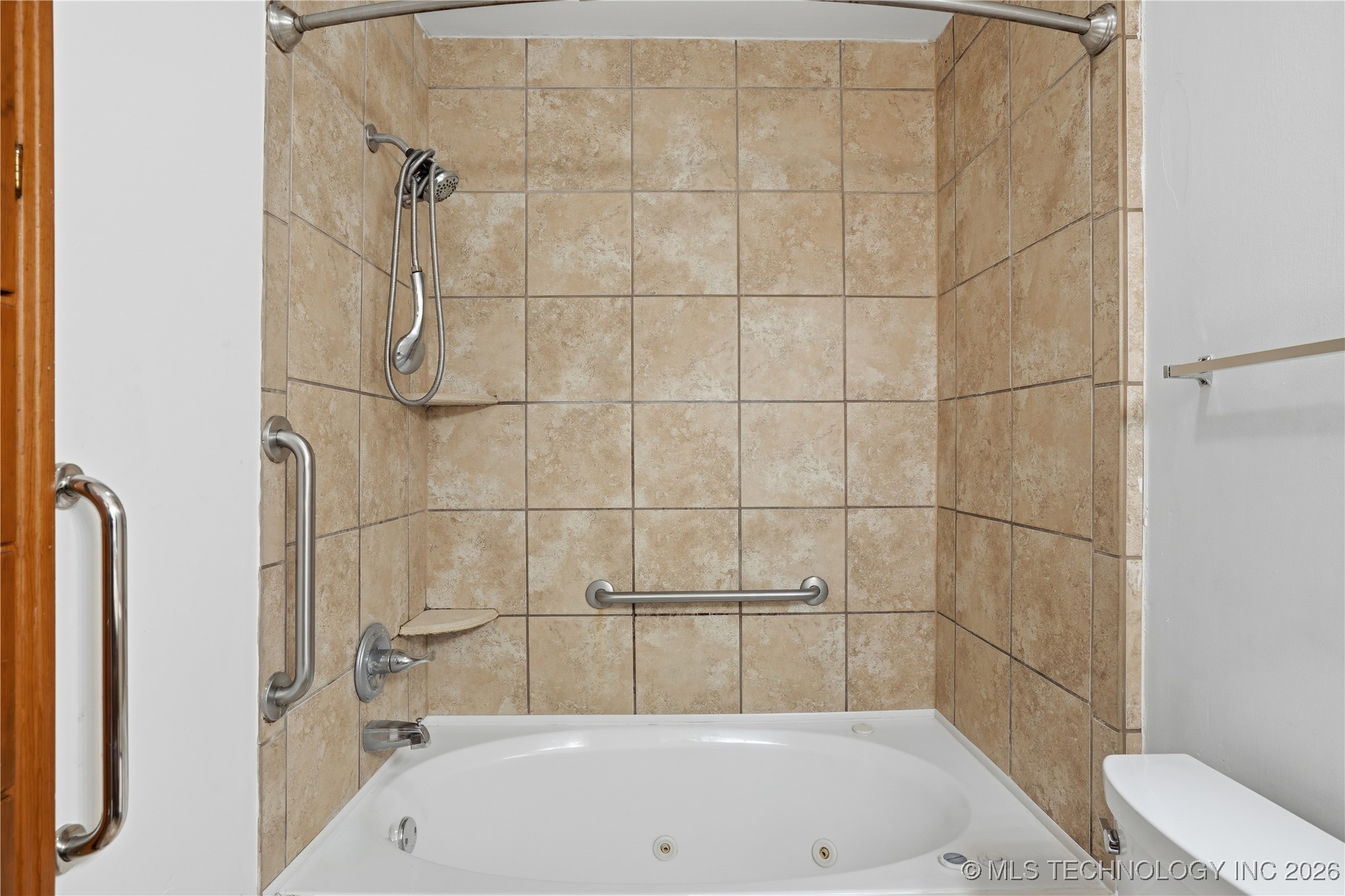 1102 Se 4th Street Property Photo 15