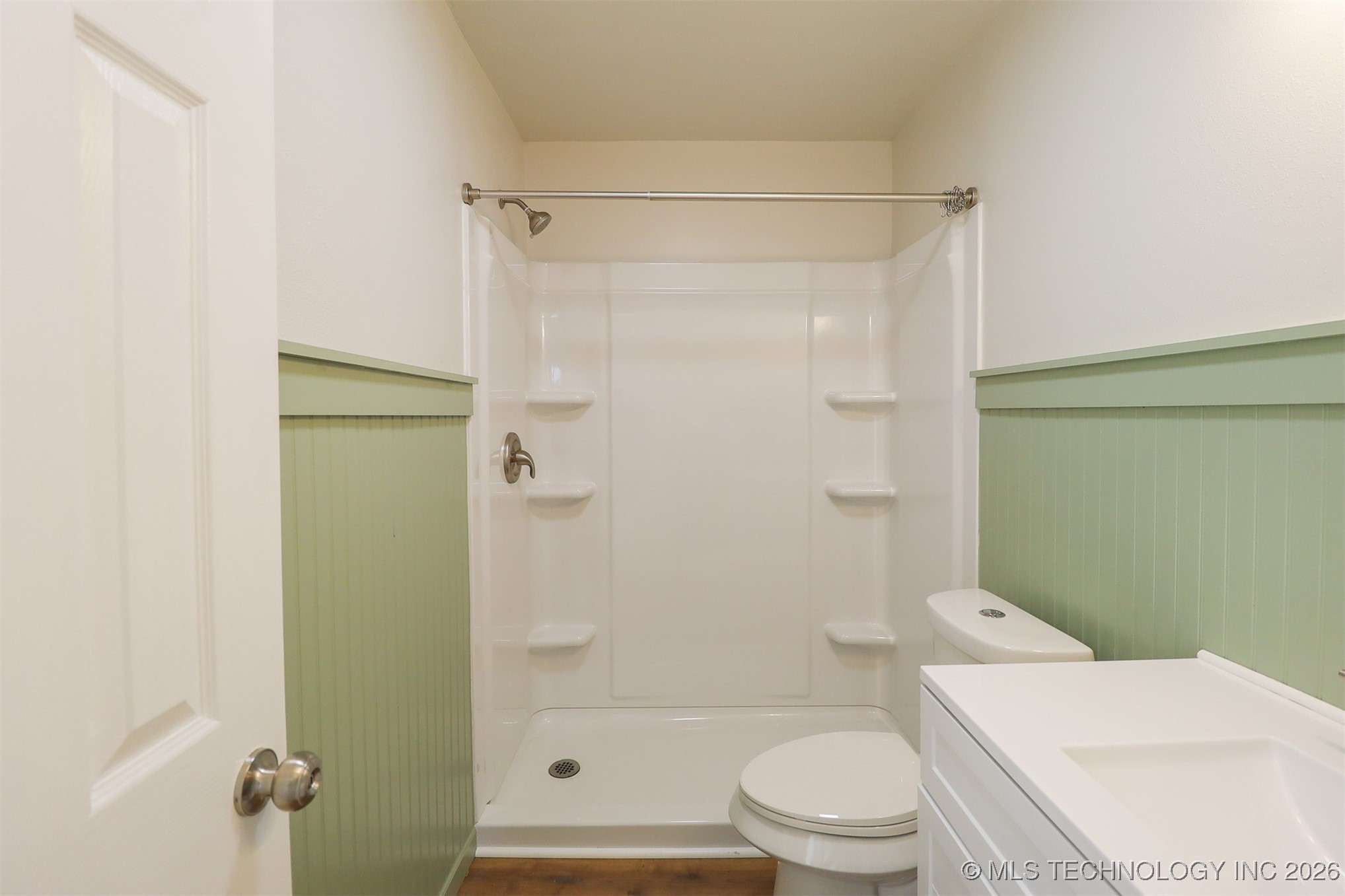 4252 N Hartford Avenue Property Photo 9