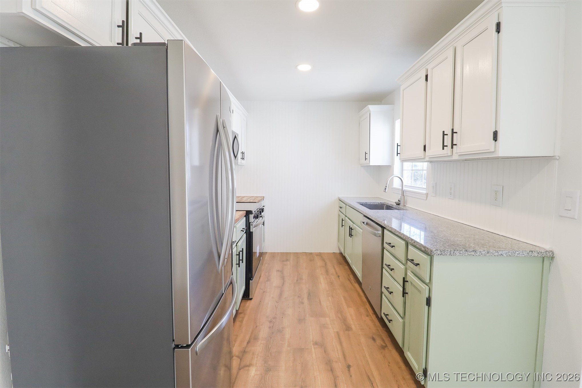 4252 N Hartford Avenue Property Photo 17