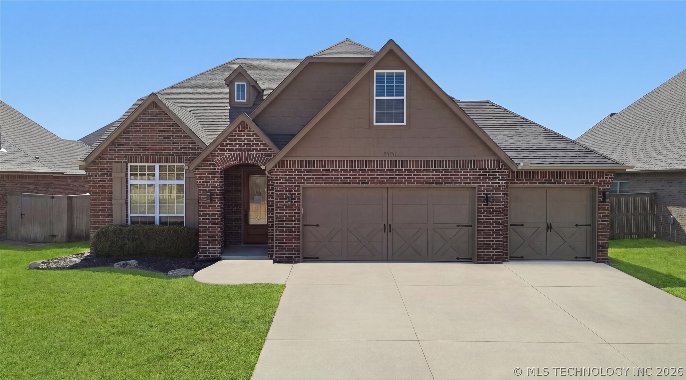 3309 W Knoxville Street W Property Photo 1