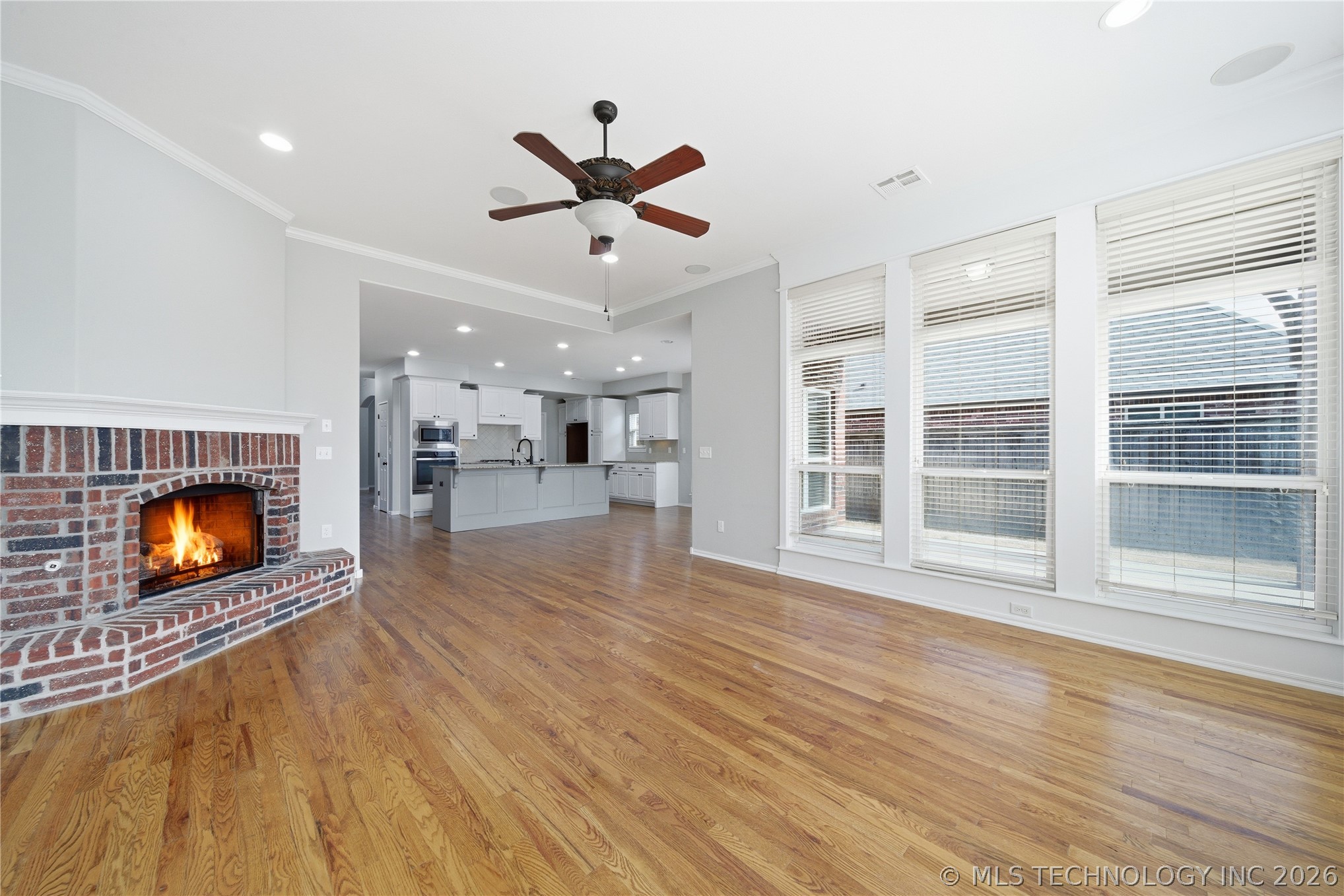 3309 W Knoxville Street W Property Photo 22