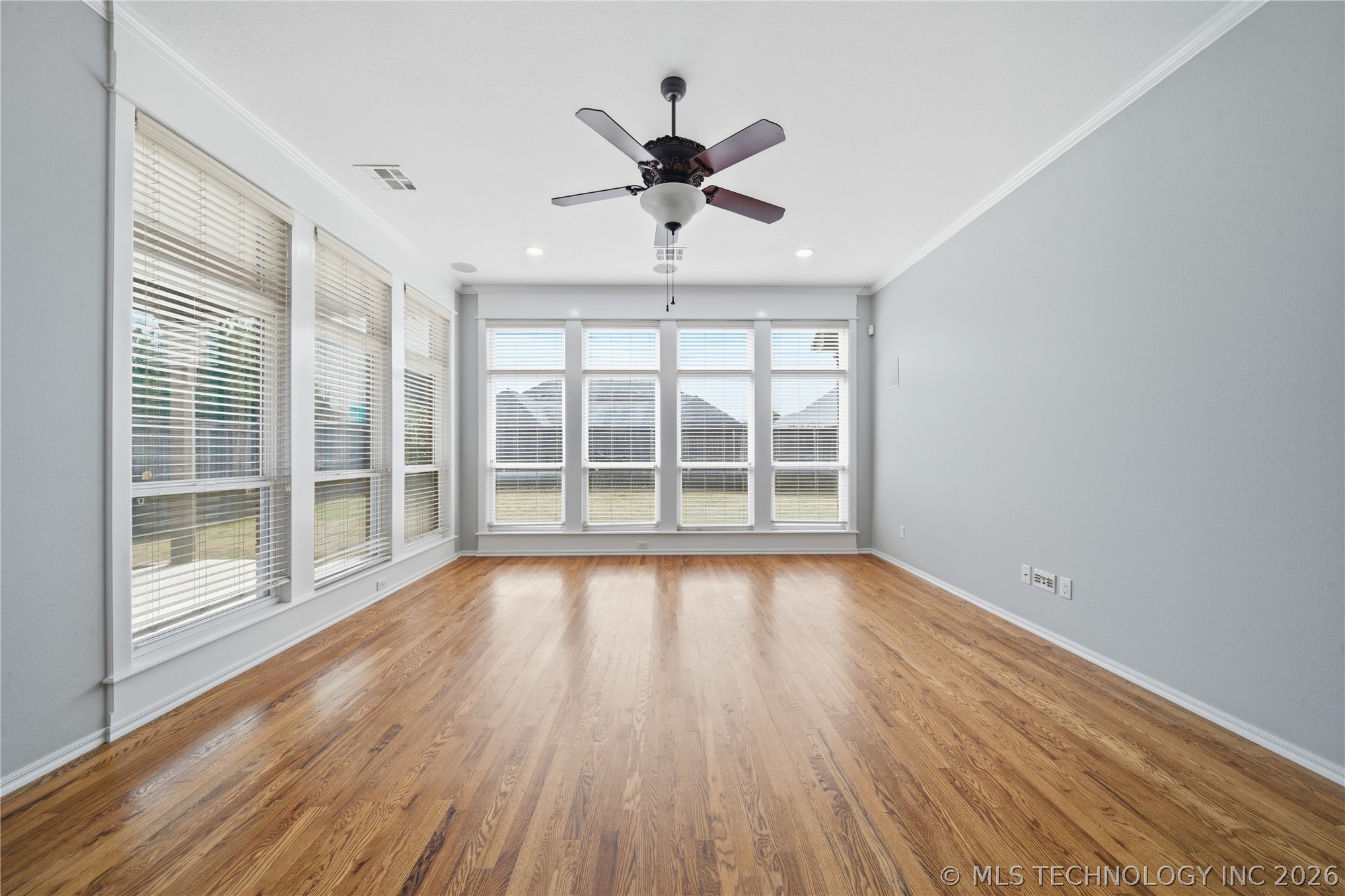 3309 W Knoxville Street W Property Photo 24