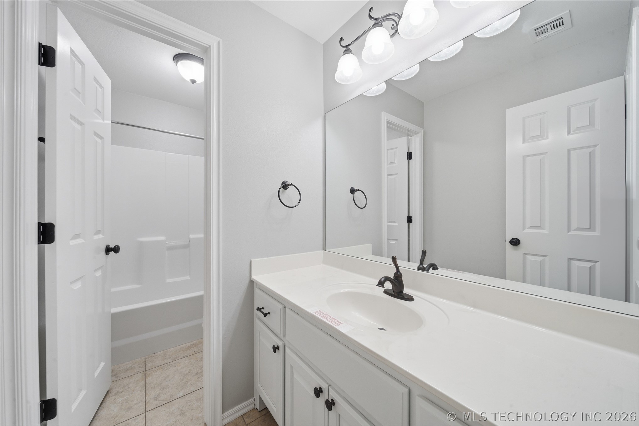 3309 W Knoxville Street W Property Photo 39