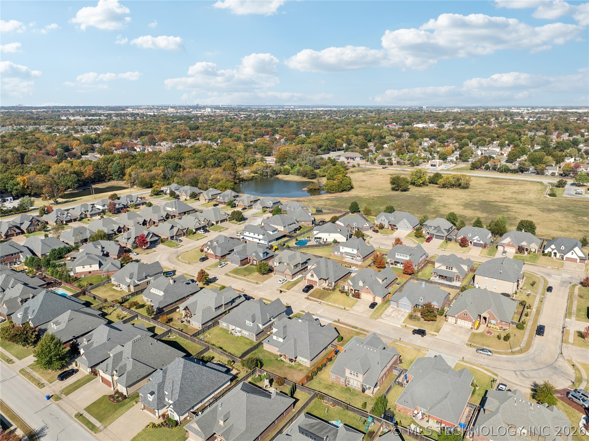 3309 W Knoxville Street W Property Photo 48