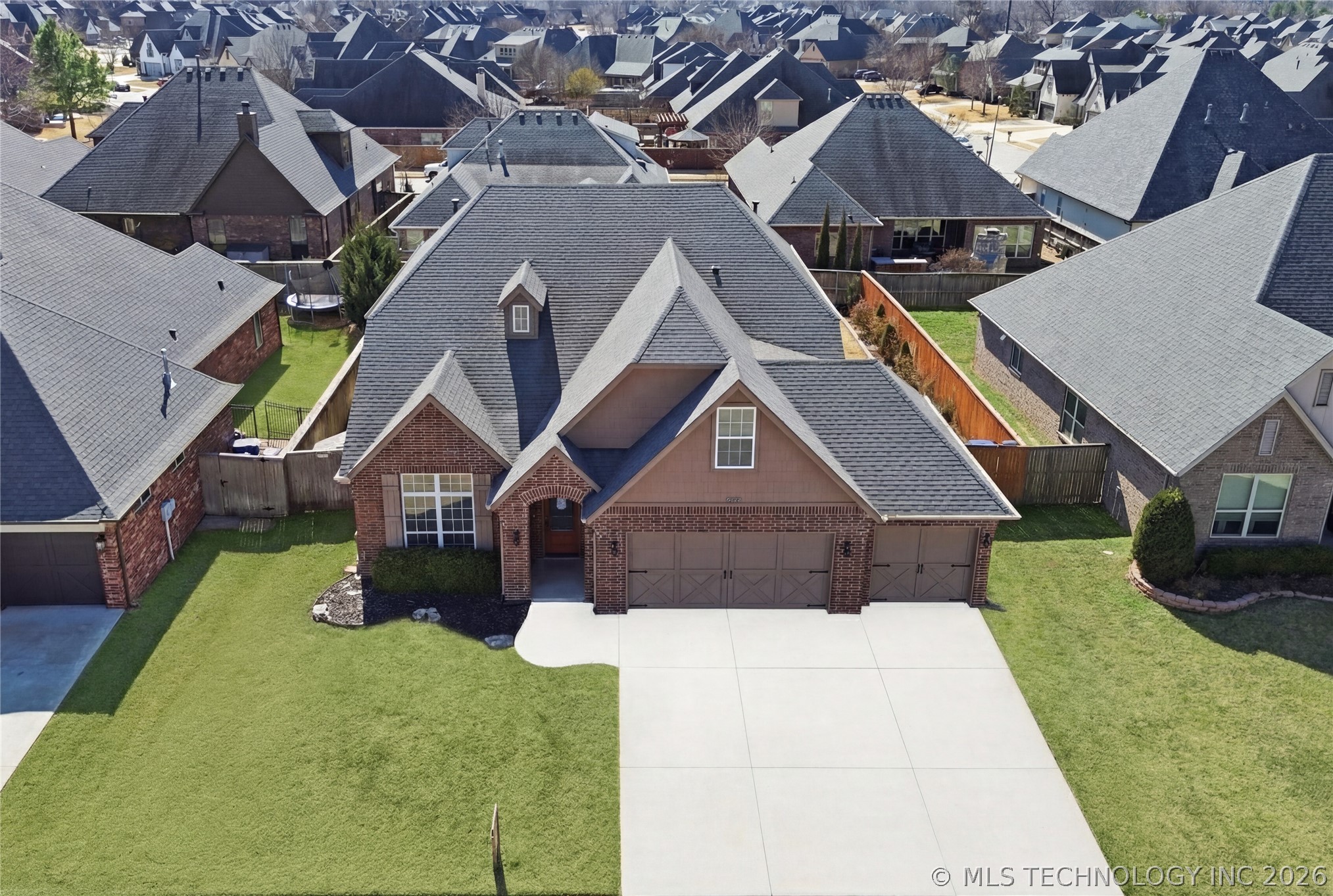 3309 W Knoxville Street W Property Photo 53