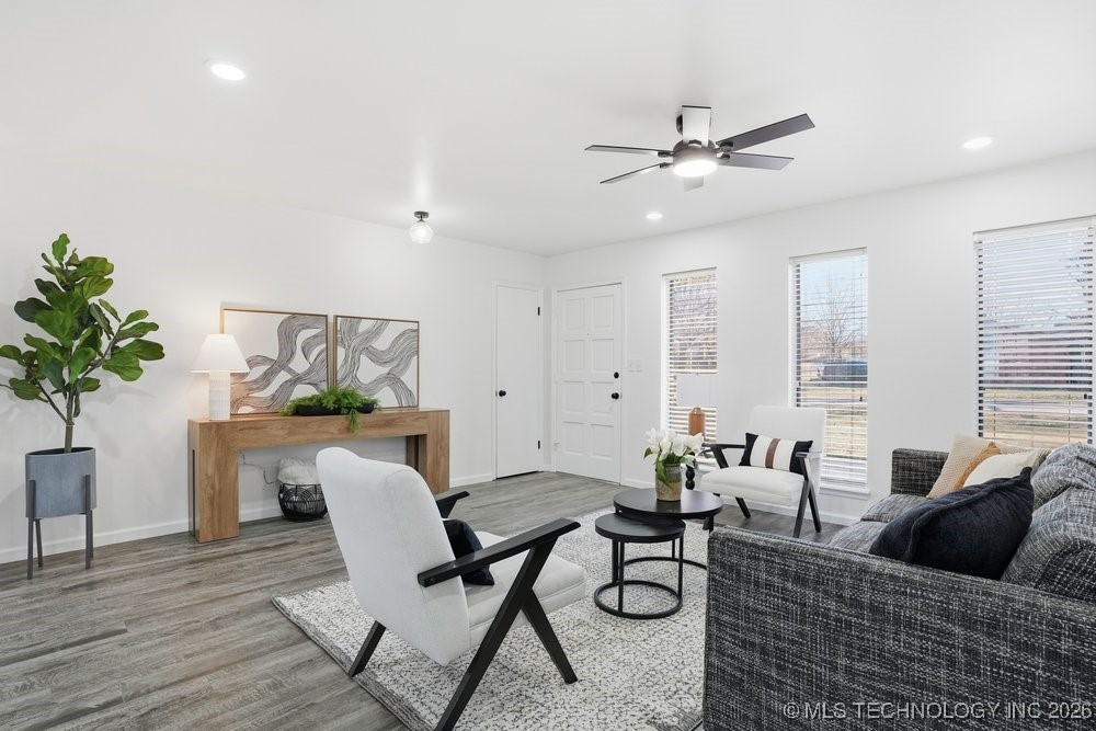 12910 S 123rd East Avenue Property Photo 8