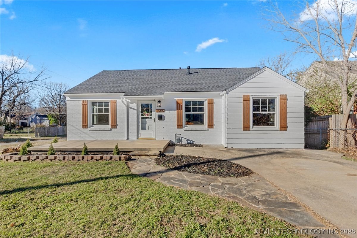 546 S Marion Avenue Property Photo 1