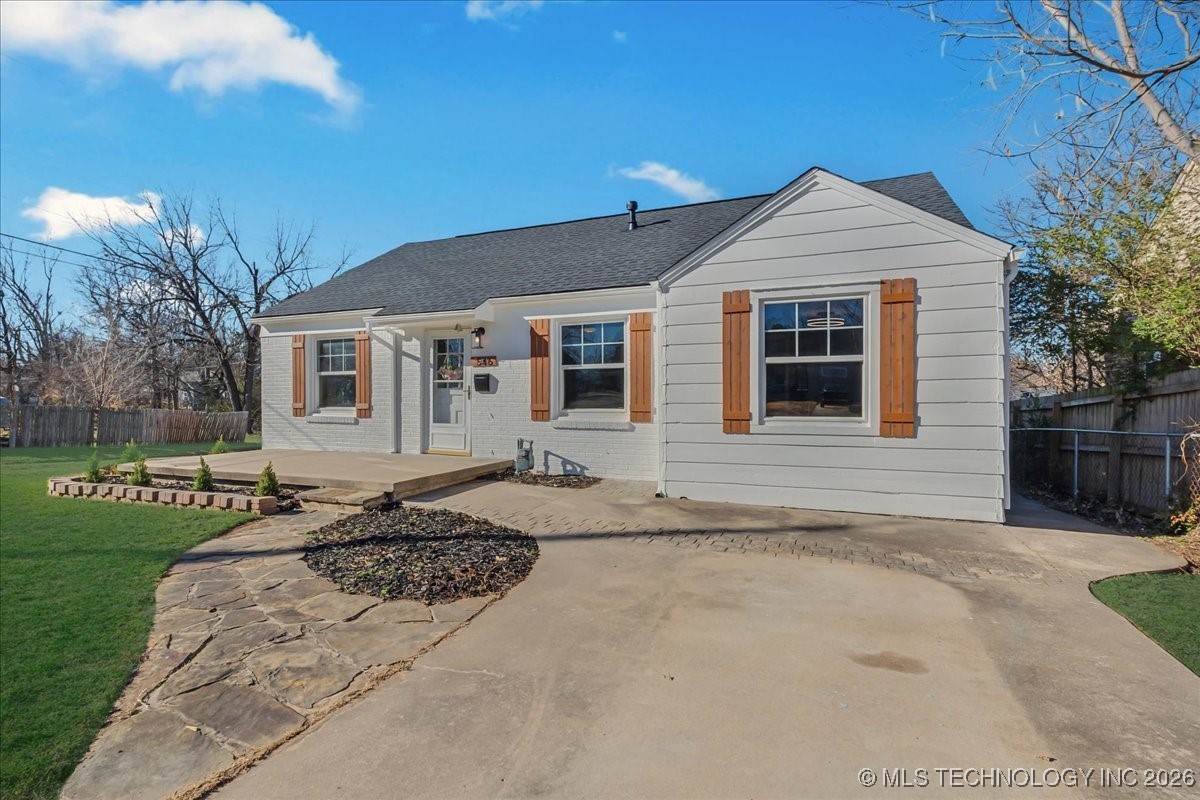 546 S Marion Avenue Property Photo 3