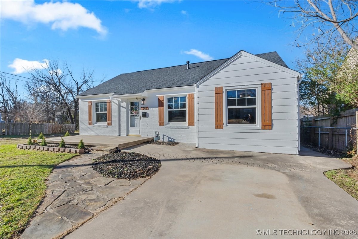 546 S Marion Avenue Property Photo 4