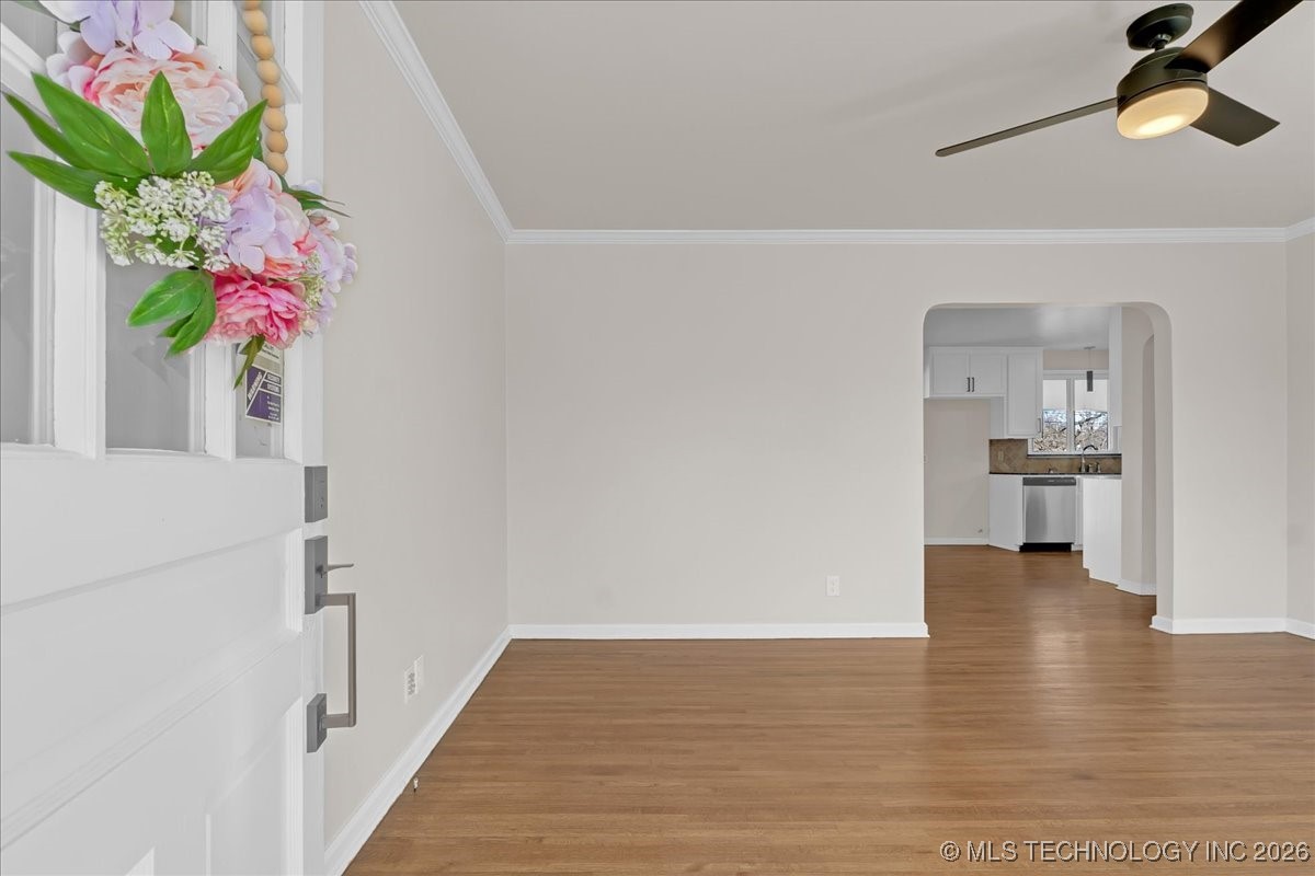 546 S Marion Avenue Property Photo 6