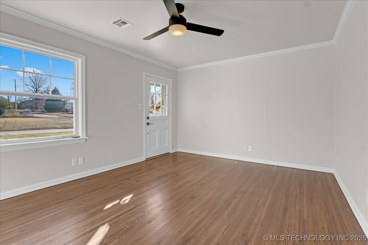 546 S Marion Avenue Property Photo 11