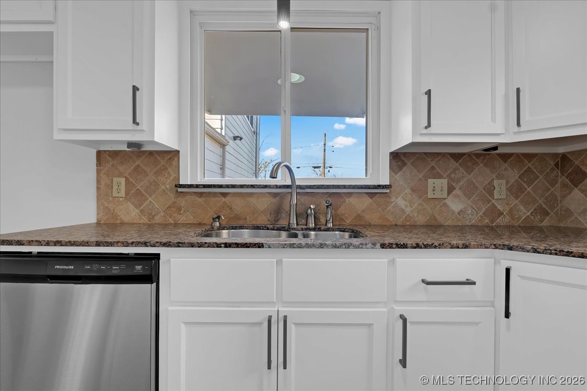 546 S Marion Avenue Property Photo 19