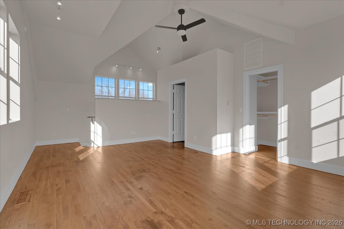 546 S Marion Avenue Property Photo 34