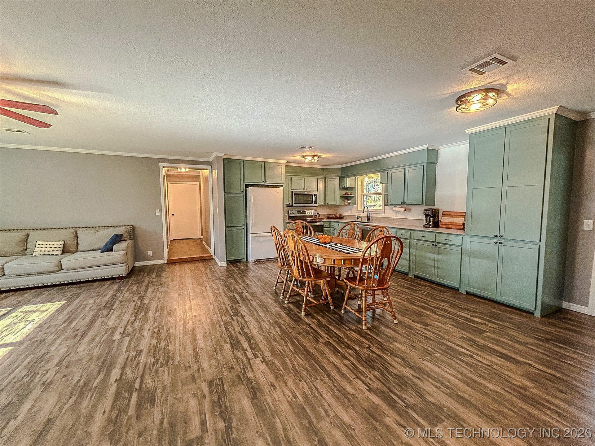 187602 N 4138 Road Property Photo 5