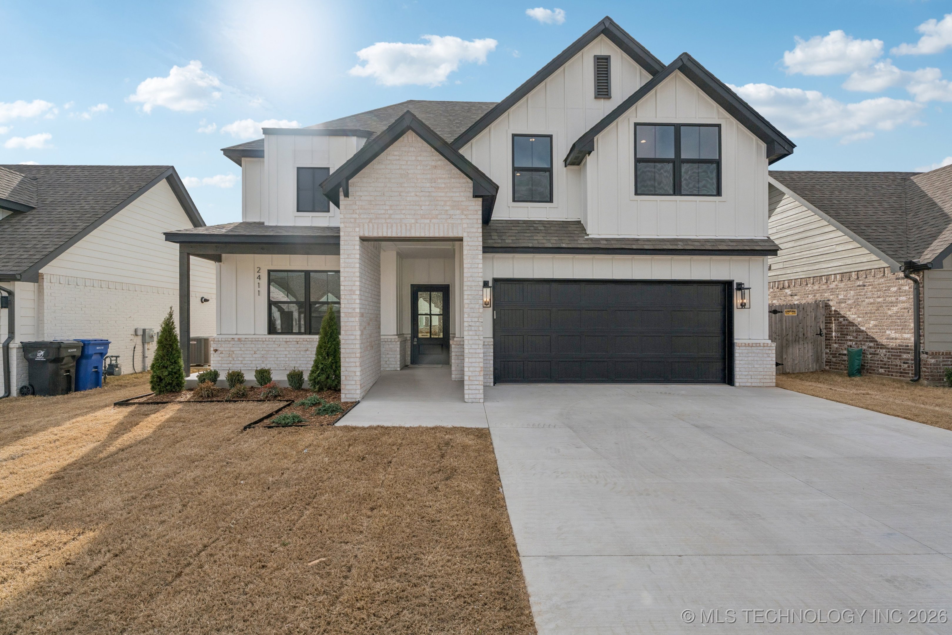 2411 W Birmingham Place Property Photo 1