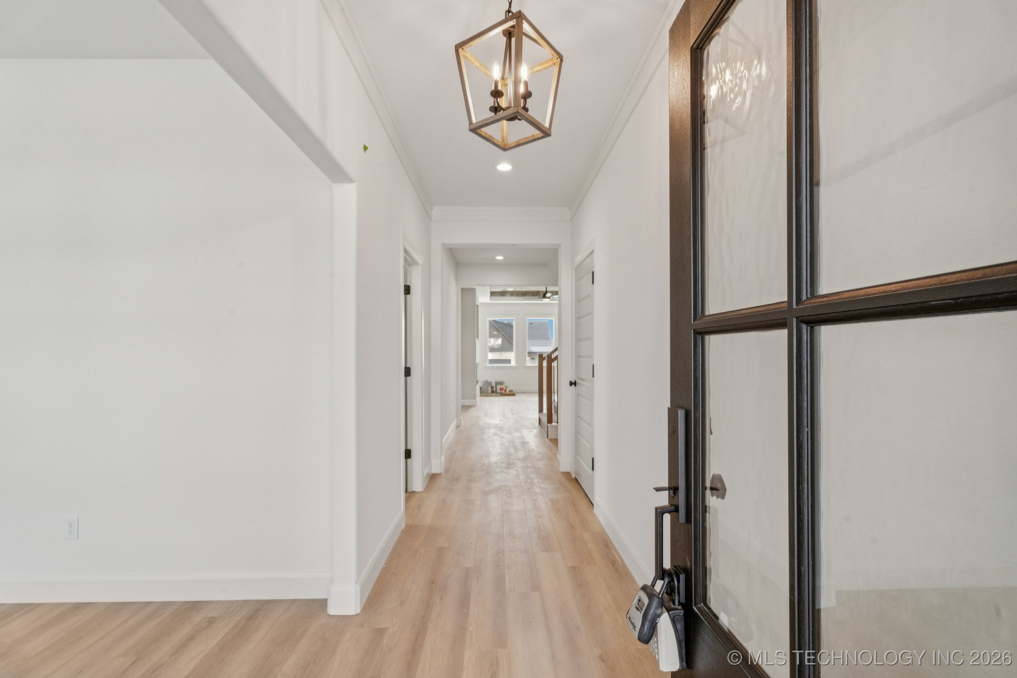 2411 W Birmingham Place Property Photo 3