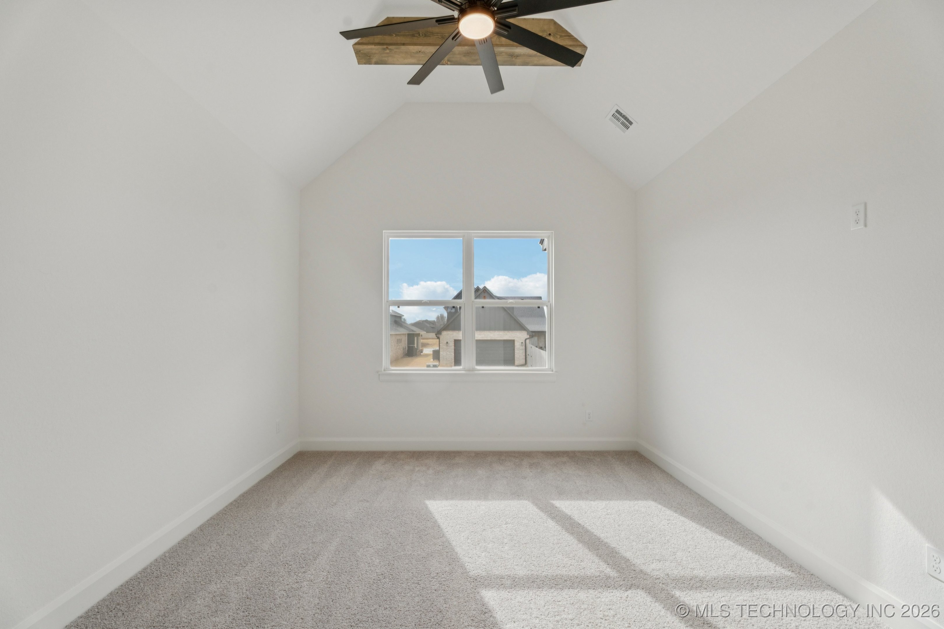 2411 W Birmingham Place Property Photo 18