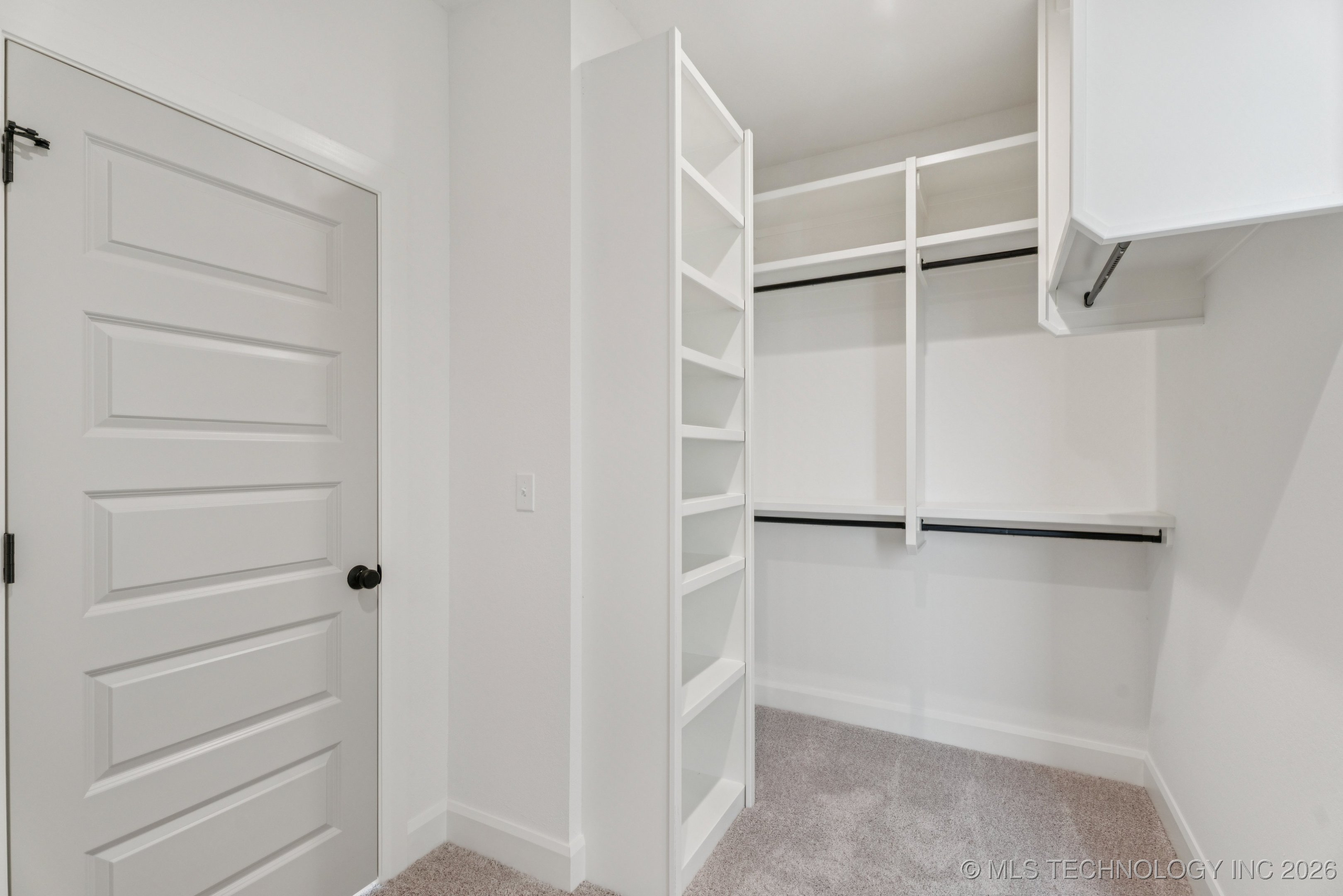 2411 W Birmingham Place Property Photo 23