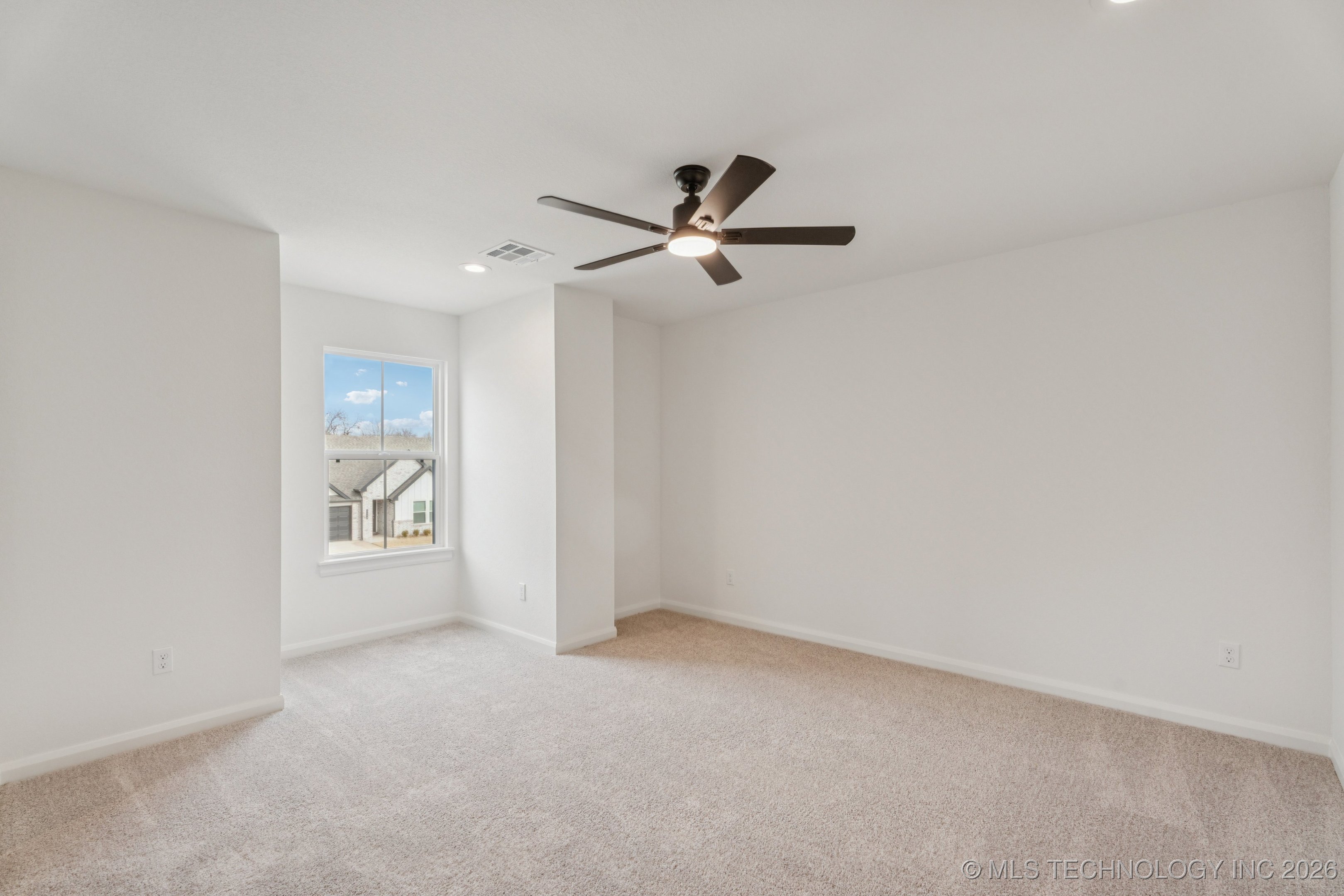 2411 W Birmingham Place Property Photo 31