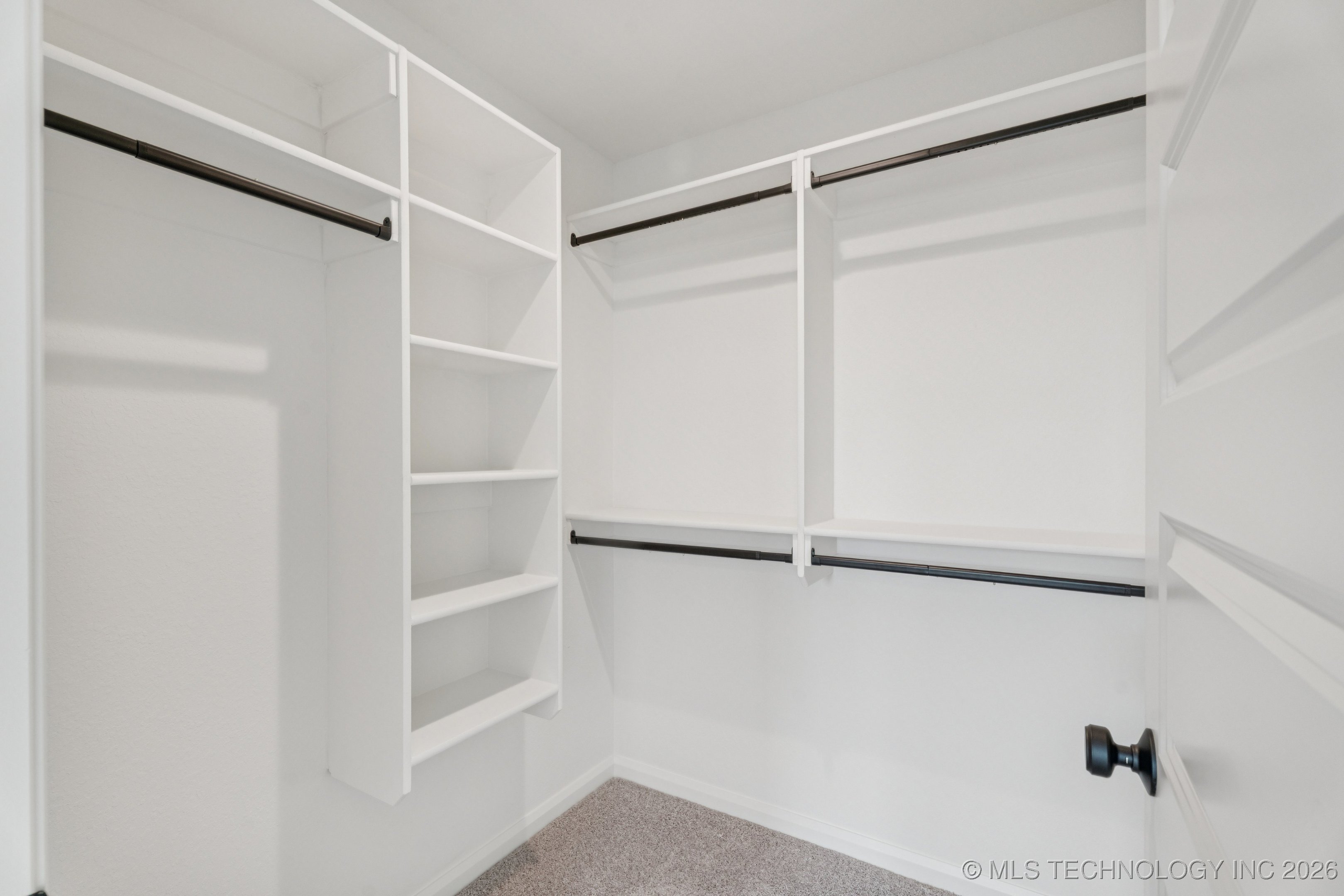 2411 W Birmingham Place Property Photo 35