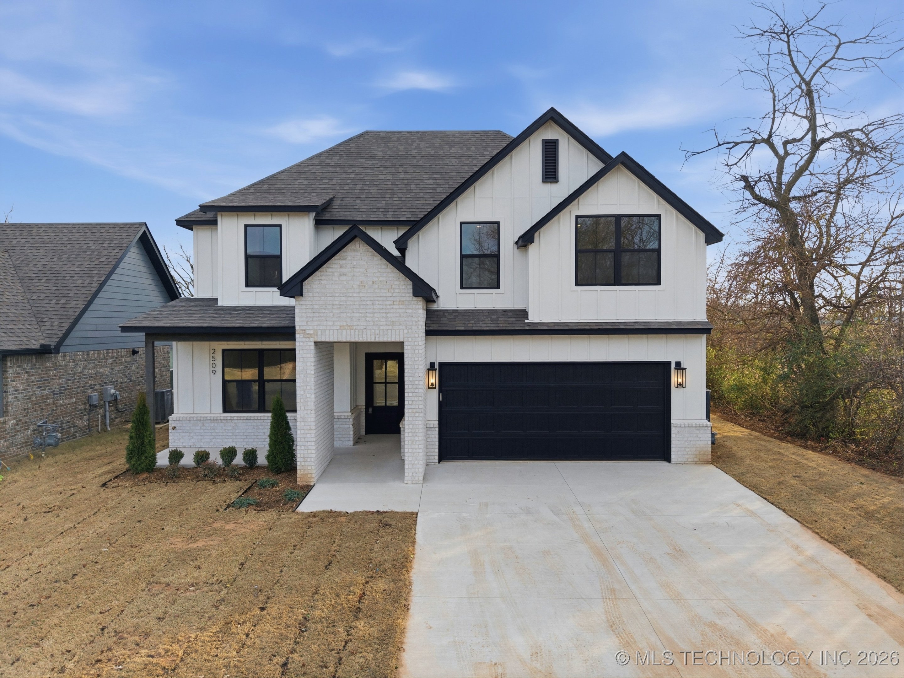 2509 W Charleston Place Property Photo 1