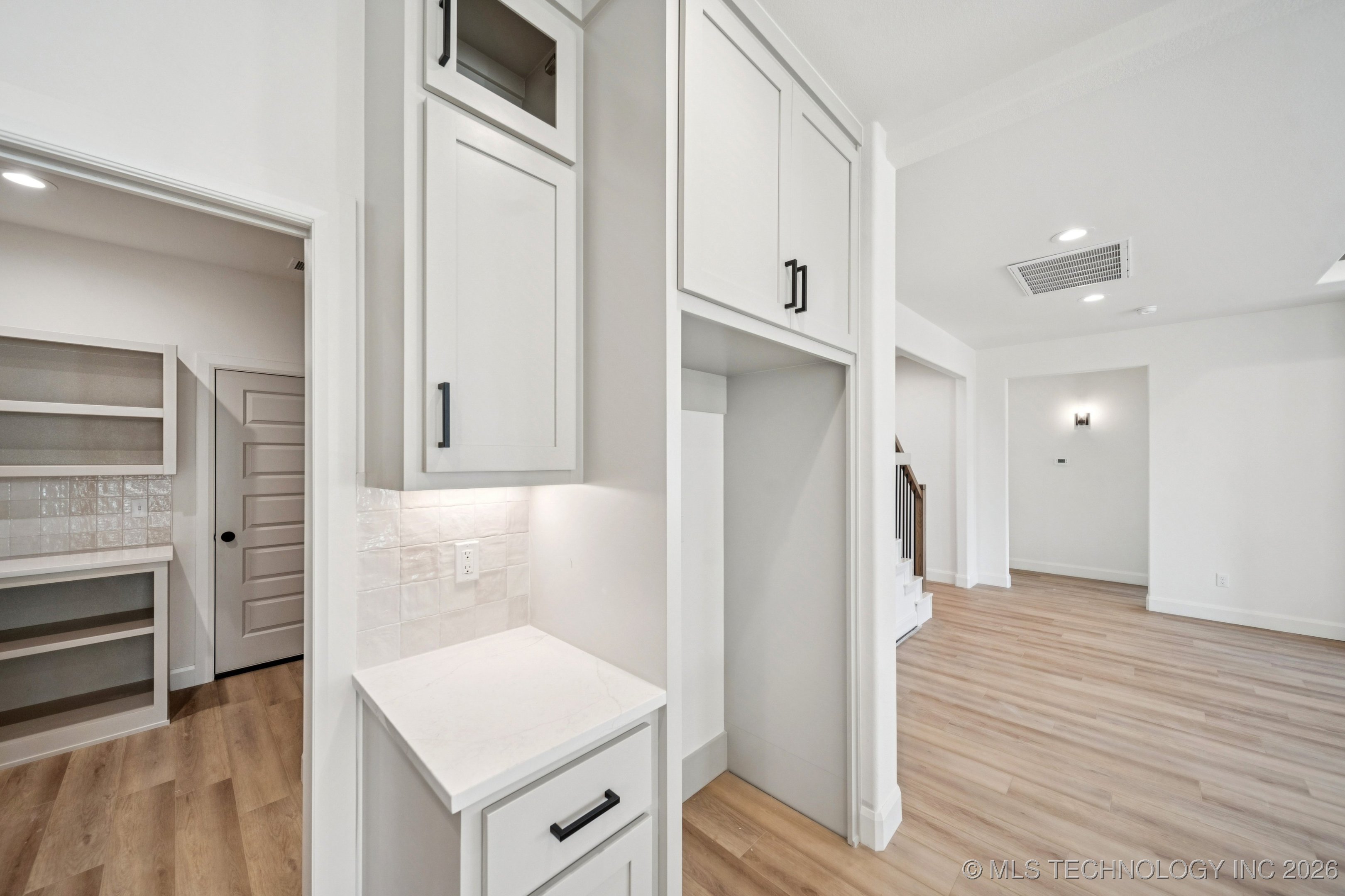 2509 W Charleston Street Property Photo 14