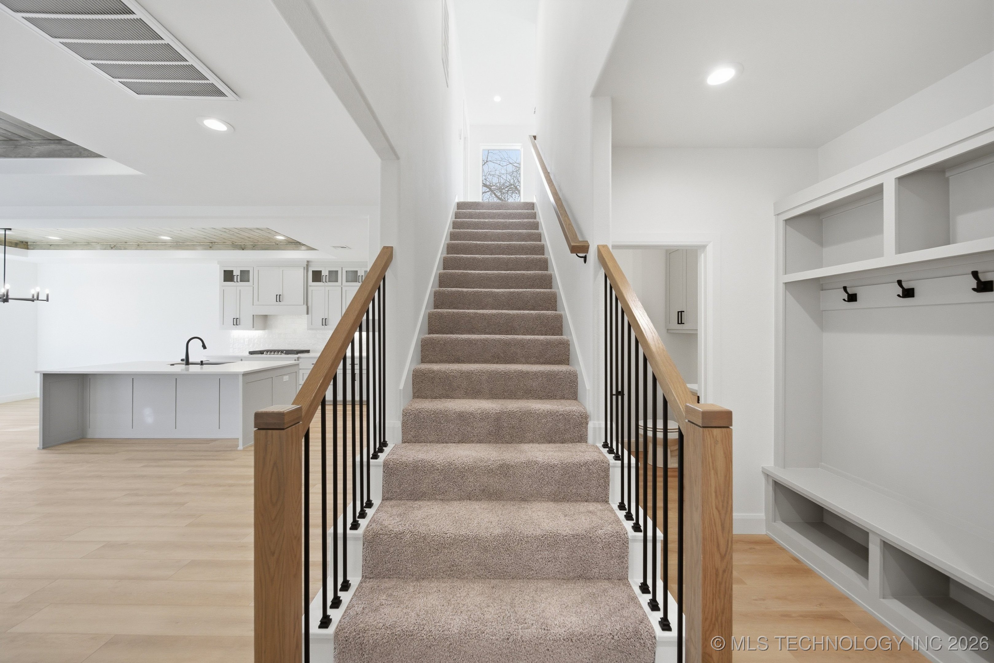 2509 W Charleston Street Property Photo 27