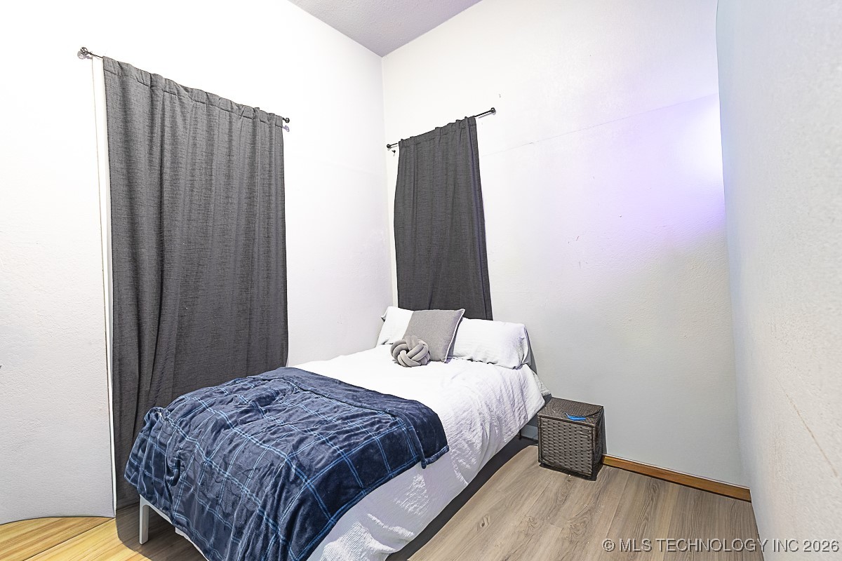 600 W 16th Property Photo 11