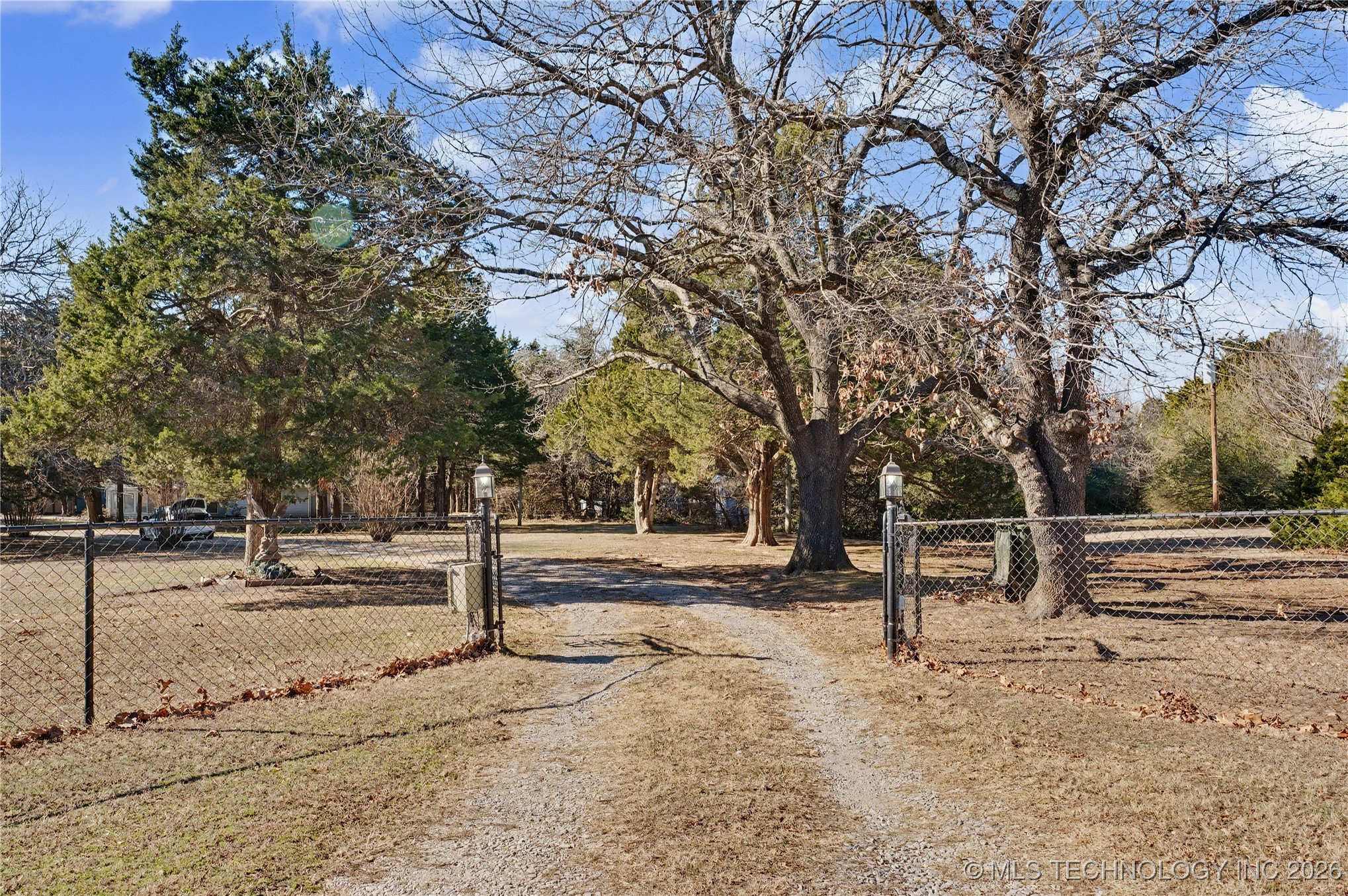 1454 N 337th West Avenue Property Photo 4