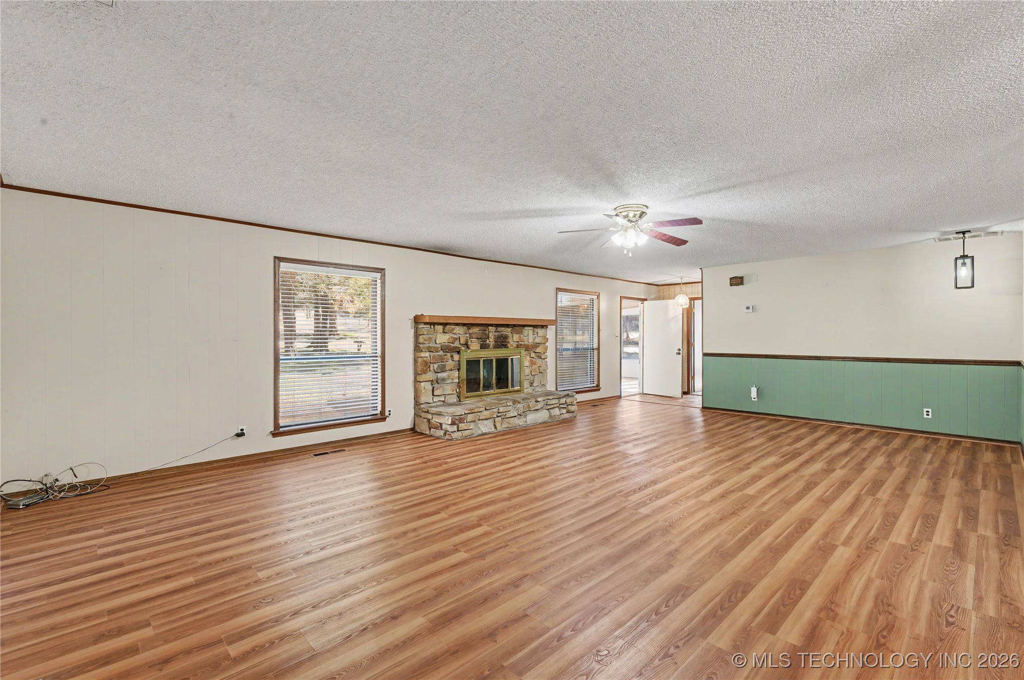 1454 N 337th West Avenue Property Photo 9