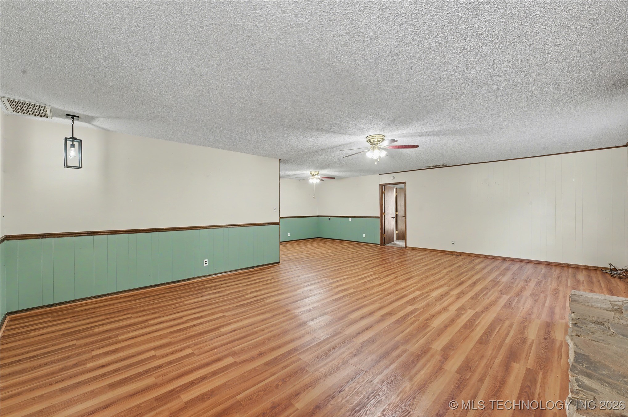 1454 N 337th West Avenue Property Photo 11