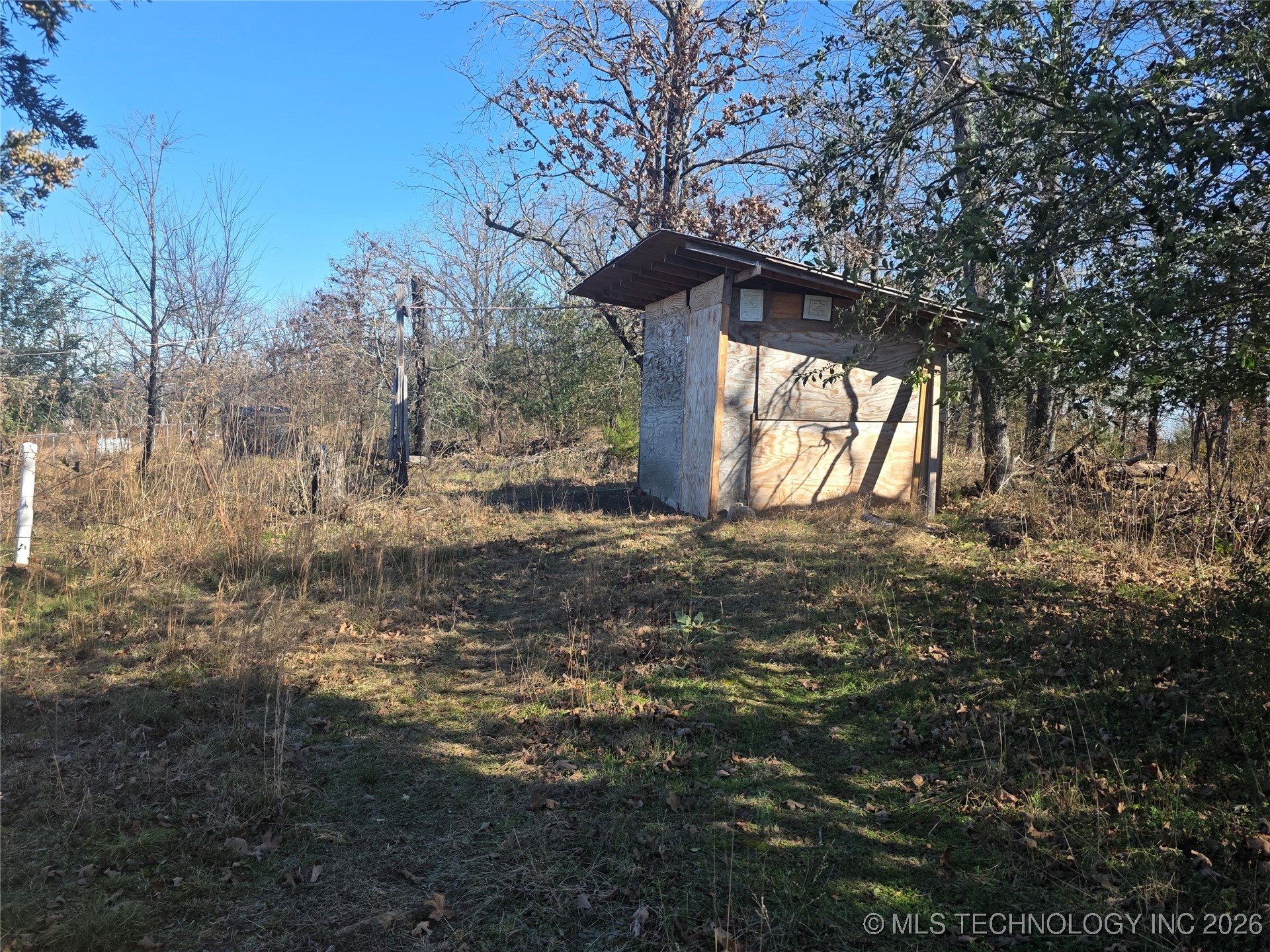 463388 E 1093 Road W Property Photo 15