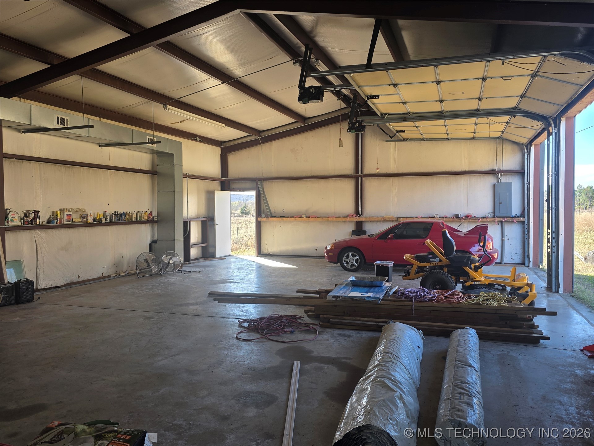 463388 E 1093 Road W Property Photo 28