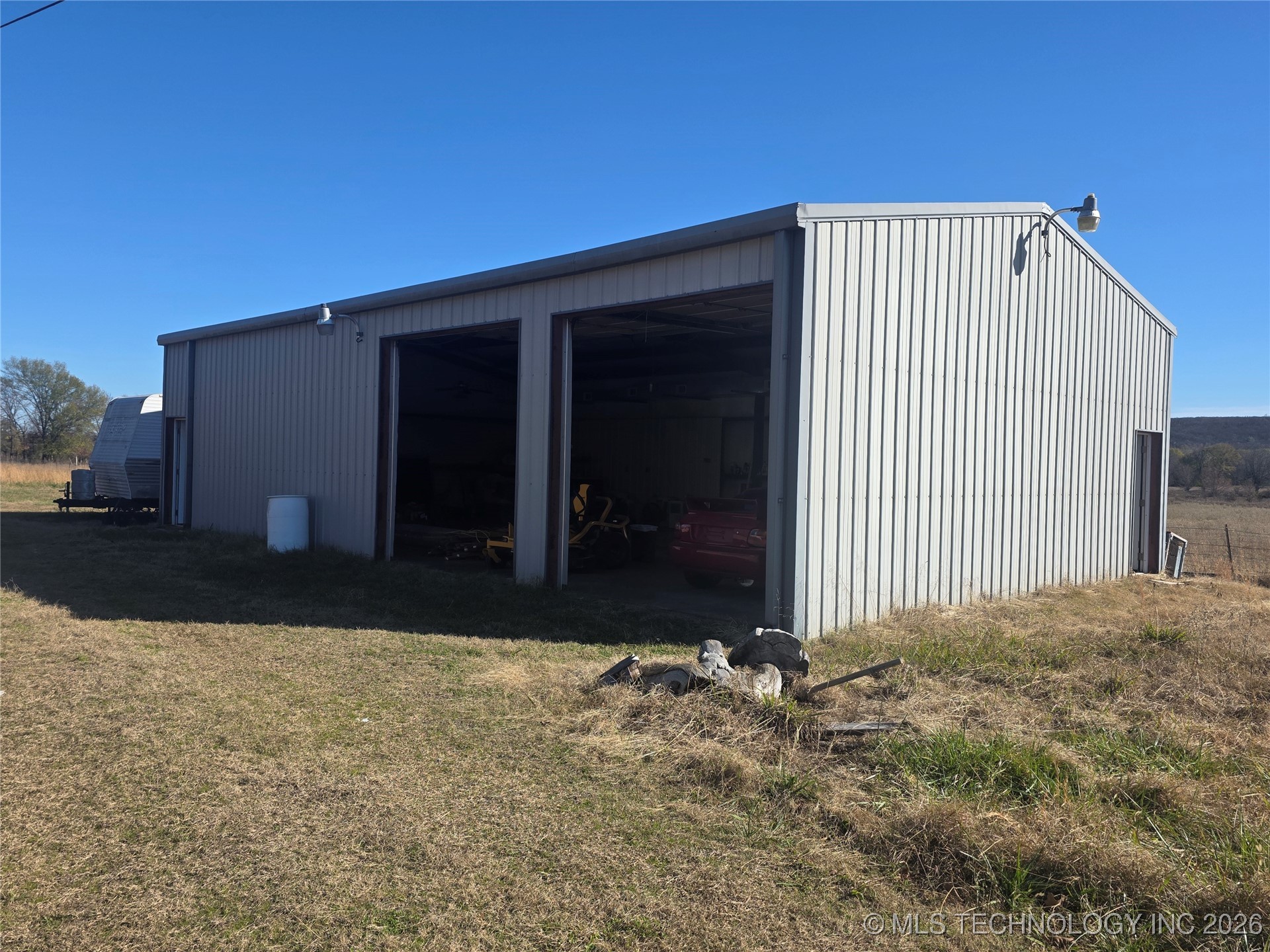 463388 E 1093 Road W Property Photo 29