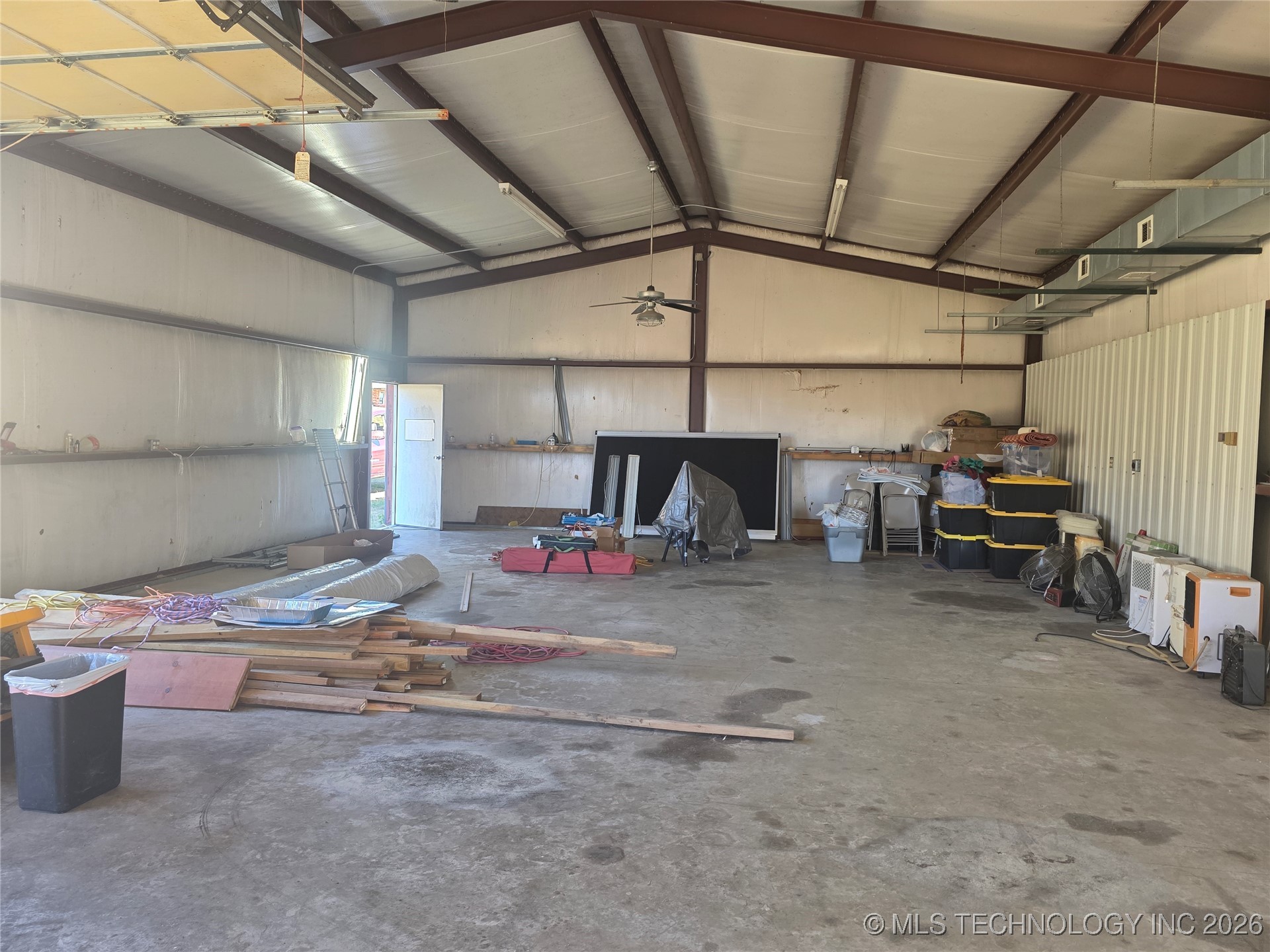 463388 E 1093 Road W Property Photo 31