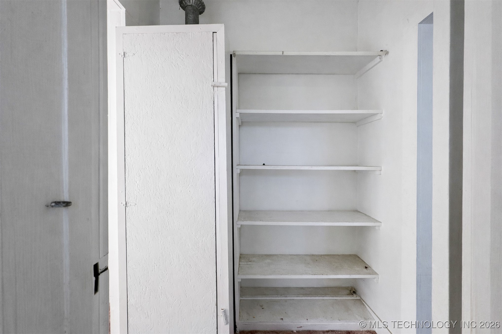 402 E Main Street Property Photo 15