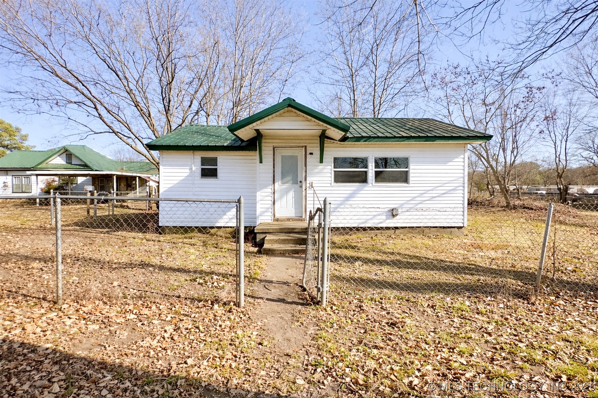 402 E Main Street Property Photo 20