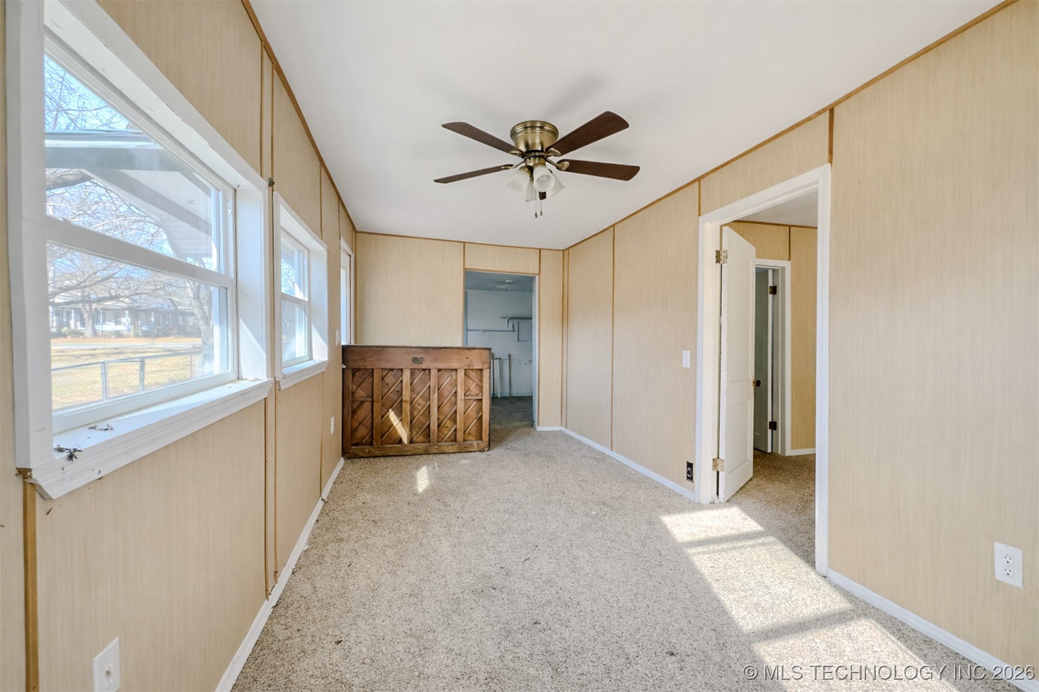 402 E Main Street Property Photo 24