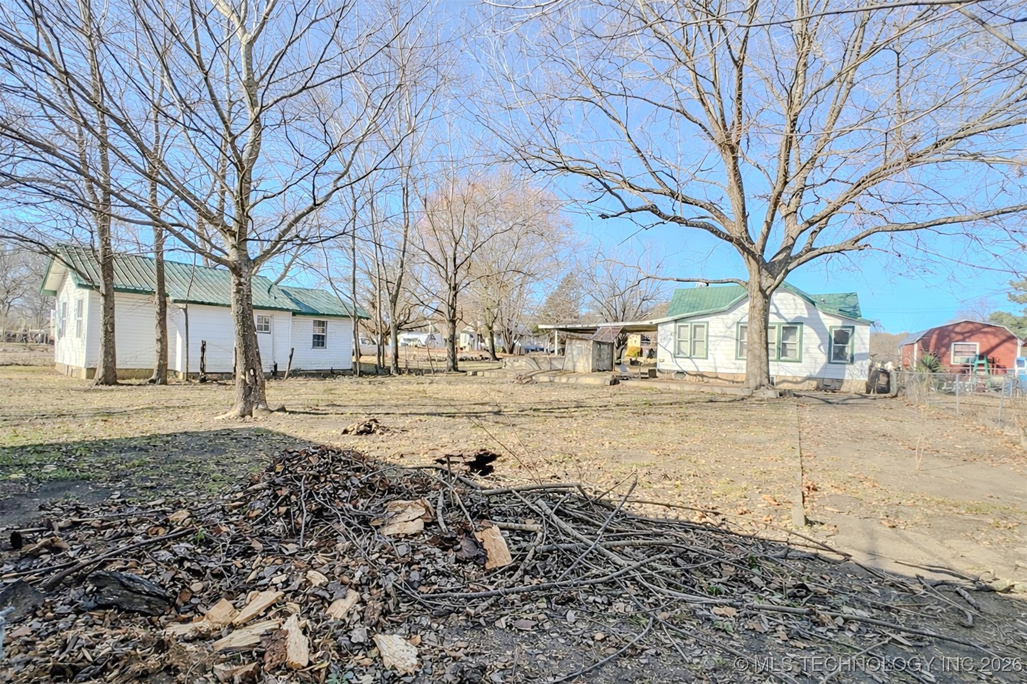 402 E Main Street Property Photo 30