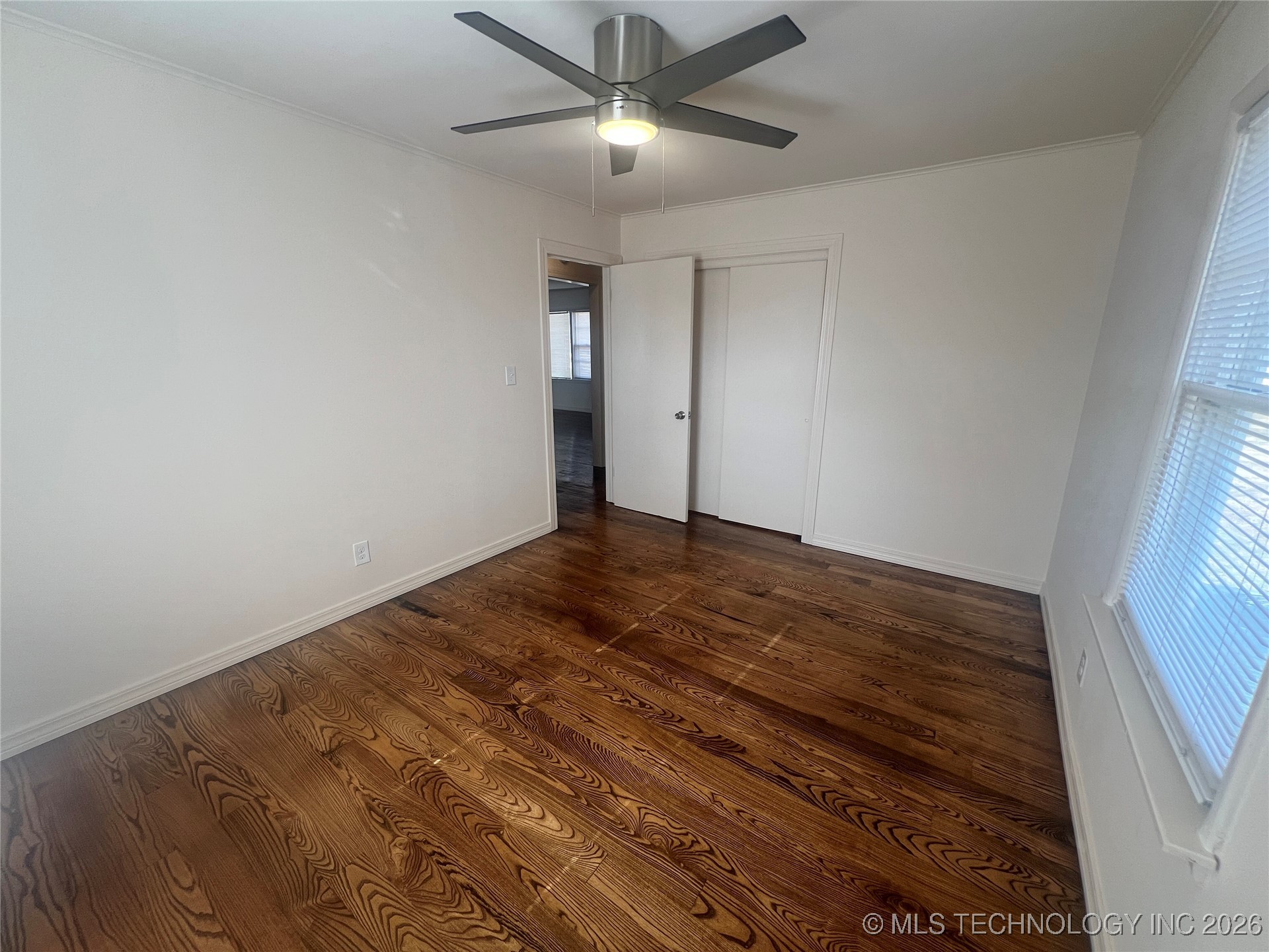 409 W Washington Street Property Photo 16