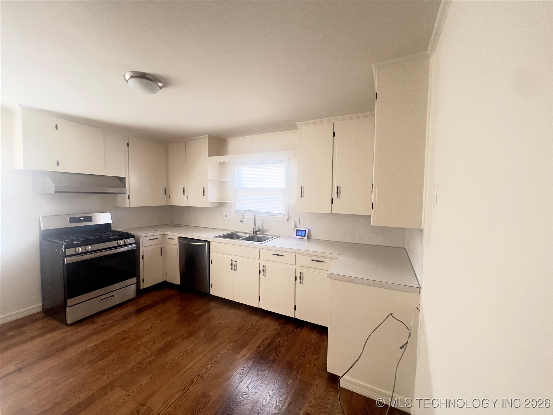 409 W Washington Street Property Photo 18