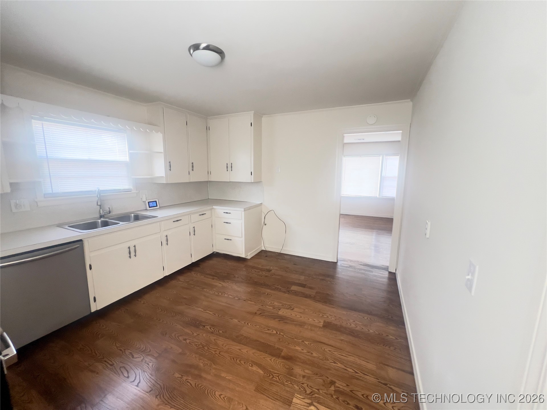 409 W Washington Street Property Photo 20