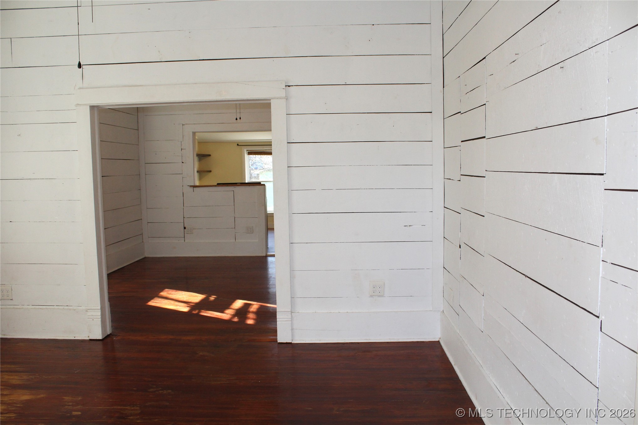 709 N 6th Property Photo 4