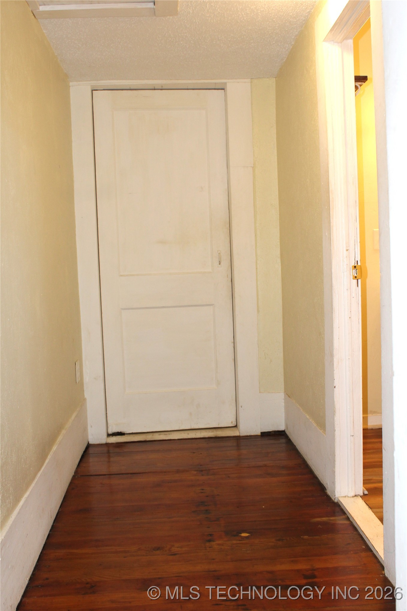 709 N 6th Property Photo 15