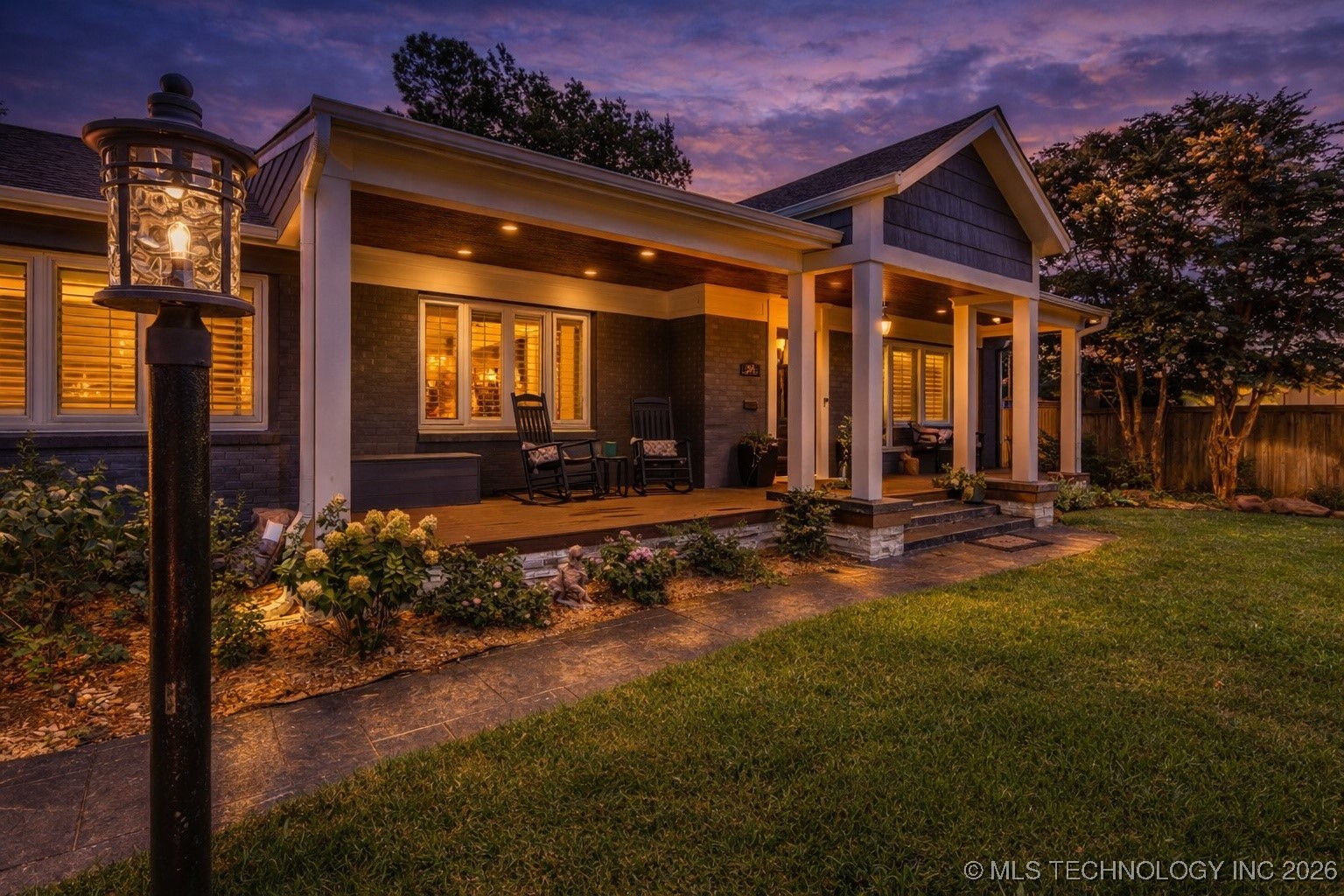 2871 S Gary Avenue Property Photo 2