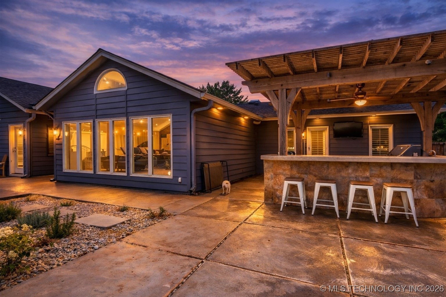 2871 S Gary Avenue Property Photo 4